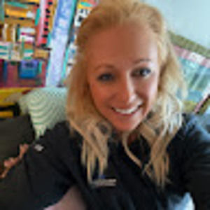 Meet your Posher, Laurie